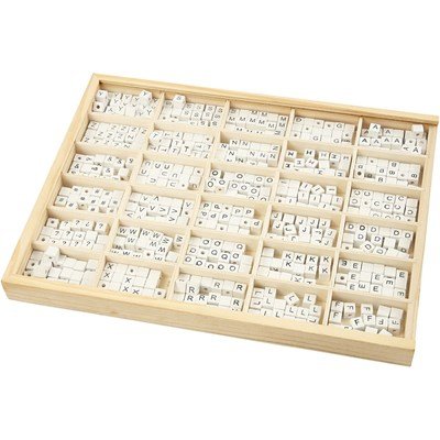 Kraal hout 8 mm wit - letter assortiment gesorteerd in houtendoos ca 750 stuks 