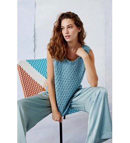 Damesshirt in honingraatpatroon gemaakt van Lang Yarns Amira