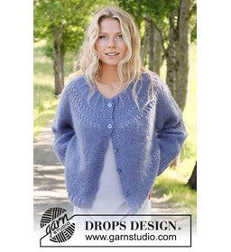 Damesvest Round Lake Cardigan met kantpatroon gemaakt van Drops Kid Silk