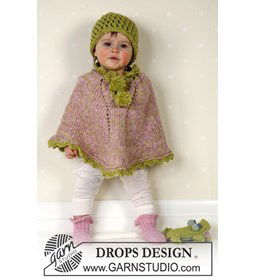 Poncho, muts en sokken gemaakt van Drops Snow - Eskimo