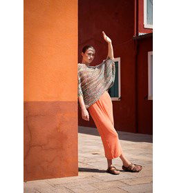 extra wijde trui Vasilia met raglanmouwen gemaakt van Rondbreinaald nr 3 - 3,25