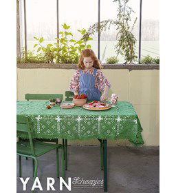 Tafelkleed gemaakt van Scheepjes Catona 50 - 100 gram