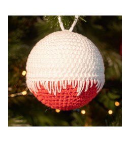 Kerstbal gemaakt van styropor - piepschuim