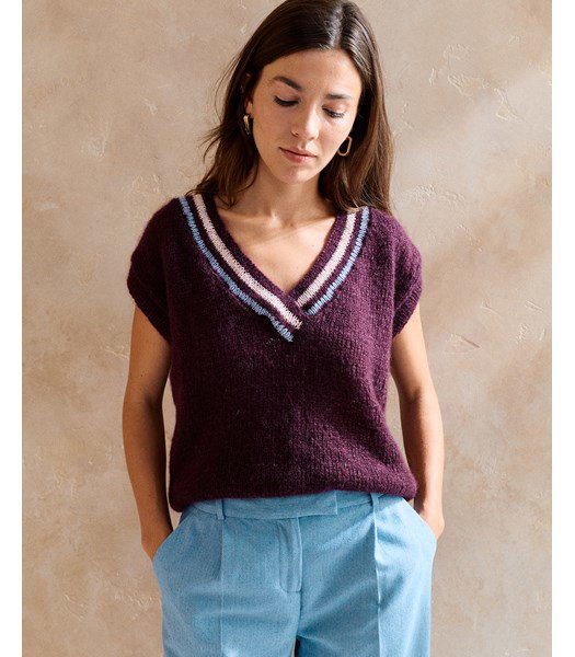 Breipatroon Spencer met gestreepte V-hals