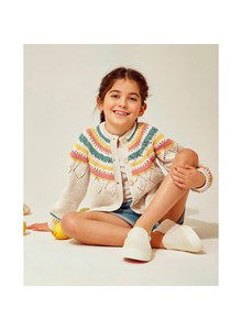 Meisjesvest met ronde pas in gekleurde strepen.