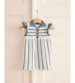 Kinderjurkje met ruches langs mouwlijn  gemaakt van Phildar Phil Ocean