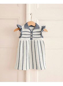 Kinderjurkje met ruches langs mouwlijn 