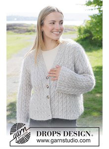 Breipatroon damesvest met sierlijke kabels en v-hals gemaakt van Drops Kid Silk