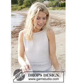 Damestop met kantpatroon en boothals gemaakt van Drops Safran