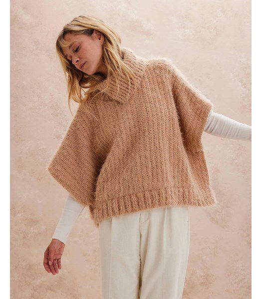 Haakpatroon Poncho met kraag