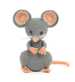 Knuffel Max de muis gemaakt van Scheepjes Maxi Sweet Treat