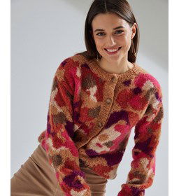 Gevlekt damesvest gemaakt van Phildar Phil Chic