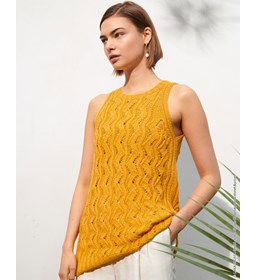 Damestop zonder mouwen in verticaal zigzagpatroon gemaakt van Lana Grossa Linarte