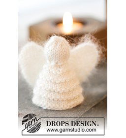 Kerstengel gemaakt van Drops Cotton Merino