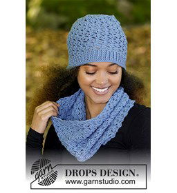 Muts en halswarmer Smiles of Indigo gemaakt van Drops Merino extra fine