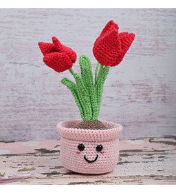 Bloempotje met tulpjes gemaakt van Scheepjes Catona 25 en 10 gram