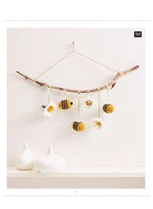 Hanger met bijen en bloemen