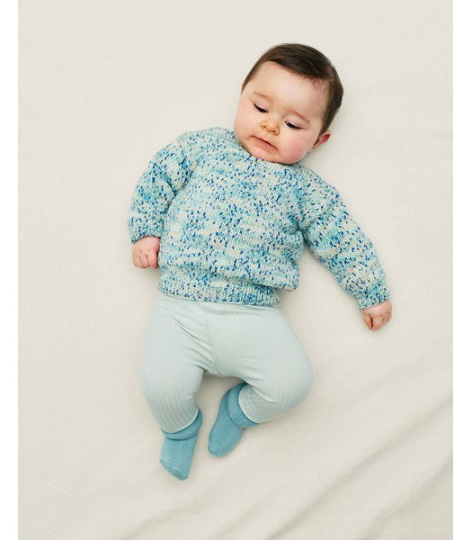 Breipatroon babystruitje Xavius met knoopsluiting in achterpand