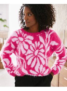 Harige damestrui met bloemenpatroon