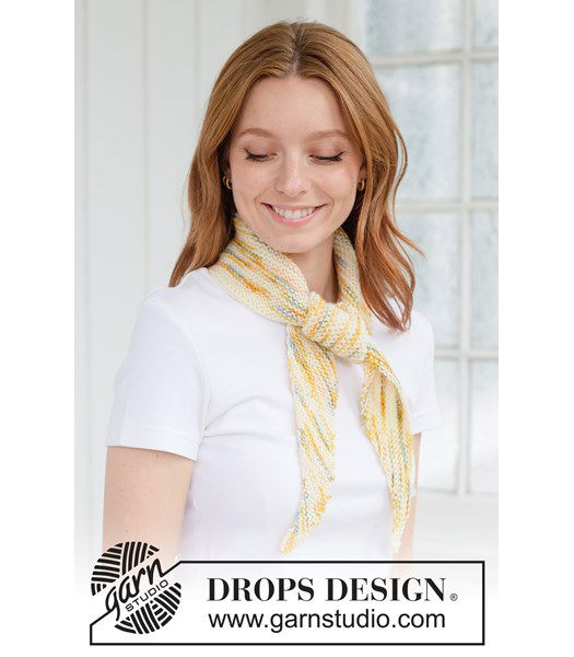 Breipatroon Diagonaal gebreide sjaal in zachte ribbelsteek