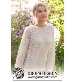 Damestrui Wave Romance gemaakt van Drops Kid Silk