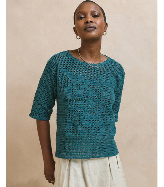 Haakpatroon Damesshirt met gehaakt motief