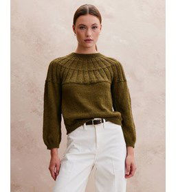 Damestrui met ronde pas gemaakt van Boeken Phildar