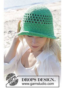 Dameshoed met kantpatroon