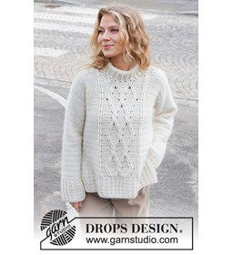 Damestrui gemaakt van DROPS Sky