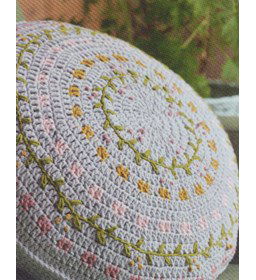 Kussen gemaakt van Haaknaalden