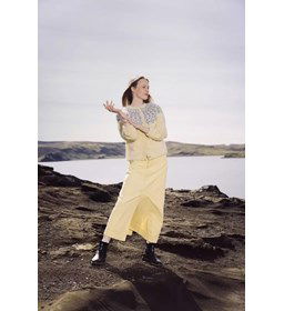 Damesvest Blaregn met ronde pas gemaakt van Istex Lopi Einband