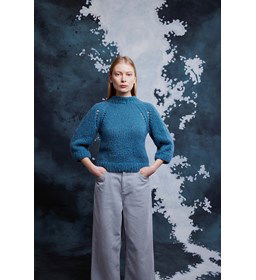 Korte damestrui Josie met ajour raglan gemaakt van Rondbreinaald nr 8