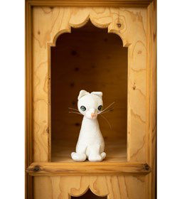 Kat met tulp gemaakt van DMC borduurgaren 15