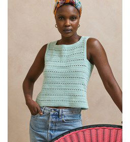 Dameshemdje met vierkante hals gemaakt van knopen