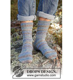 Meerkleurige herensokken gemaakt van Drops Fabel