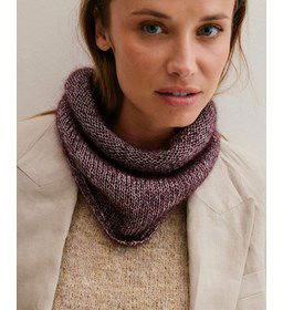 Halswarmer gemaakt van Rondbreinaald nr 5,5