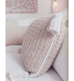 Kussen met klosjes gemaakt van Durable Double four