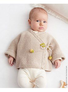 Babyvest met brede overslag en bloemetjes sluiting