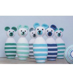 Spel met kegels gemaakt van Schachenmayr Catania