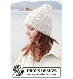 Muts met kabelpatroon gemaakt van DROPS Soft Tweed