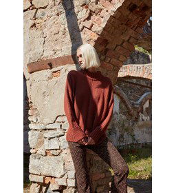 Damestrui met hoge col Take Risks gemaakt van Lang Yarns Wooladdicts Bliss