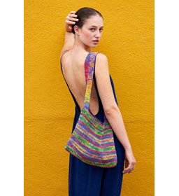 vierkante tas Ravena met brede schouderband gemaakt van Haaknaalden