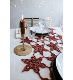 Tafelloper met sterrenpatroon