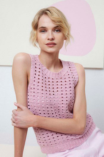 Hemdje Nuria met gaatjespatroon