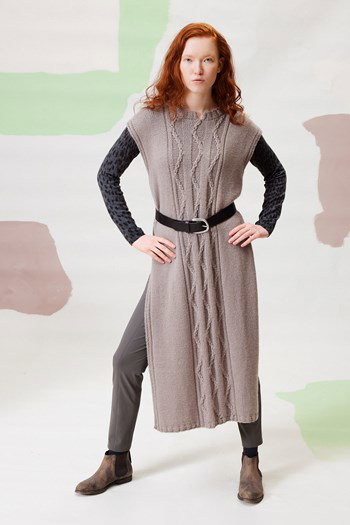 Tuniek Suri
