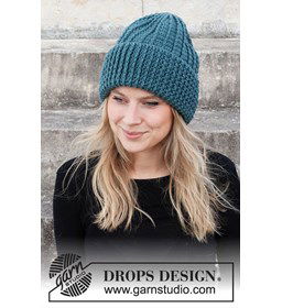 Damesmuts gemaakt van Drops Merino extra fine