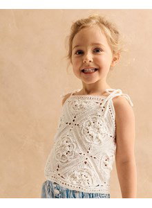 hemdje met smalle schouderbandjes