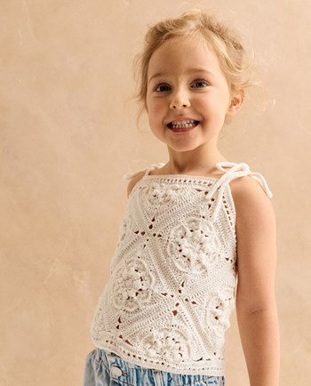 hemdje met smalle schouderbandjes