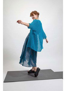 Damesvest met verticale ribbels