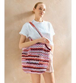 nettas met gehaakte schouderbanden gemaakt van Handwerk accesoires